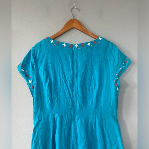 🛑SOLD BODEN Laura Linen Embroidered Dress in Blue Lagoon Size 14 - Picture 8 of 10